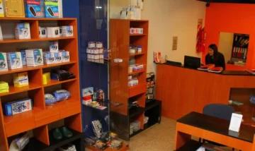 Las clínicas piden hasta descartables a los pacientes Las clínicas piden hasta descartables a los pacientes