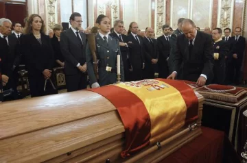 Despiden en el Congreso al expresidente Adolfo Suárez Despiden en el Congreso al expresidente Adolfo Suárez