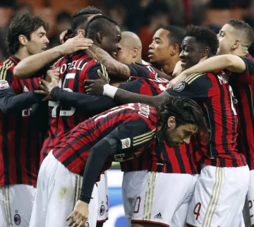 Atalanta y el Milán ganan en anticipos Atalanta y el Milán ganan en anticipos