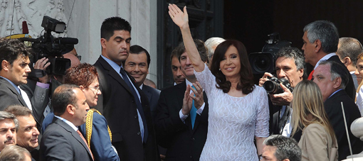 CFK volvió a pedir que “no maten la gallina de los huevos de oro” CFK volvió a pedir que “no maten la gallina de los huevos de oro”