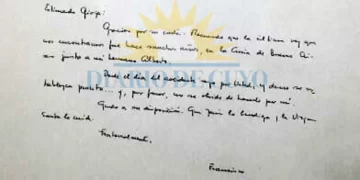 Francisco le envió una carta de puño y letra a Gioja Francisco le envió una carta de puño y letra a Gioja