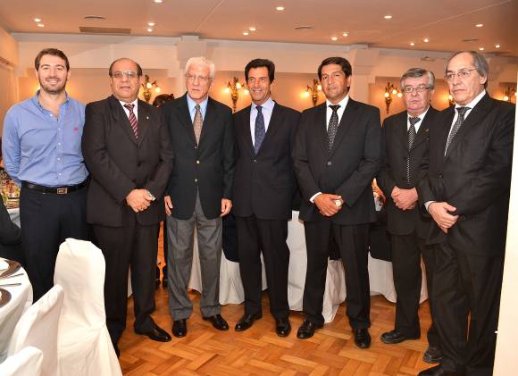 Cena aniversario en el Club Social Cena aniversario en el Club Social