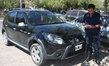 Extraño robo de un auto Extraño robo de un auto