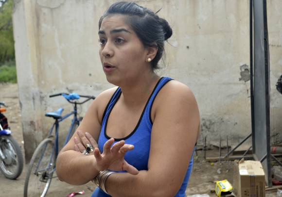 Atacan a una familia y desvalijan su casa Atacan a una familia y desvalijan su casa