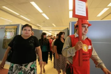 Pretenden que evacuar el Centro Cívico sea una rutina Pretenden que evacuar el Centro Cívico sea una rutina