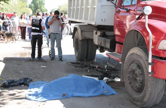 Conmovedor: un camionero arrolló a un niño y lo mató Conmovedor: un camionero arrolló a un niño y lo mató