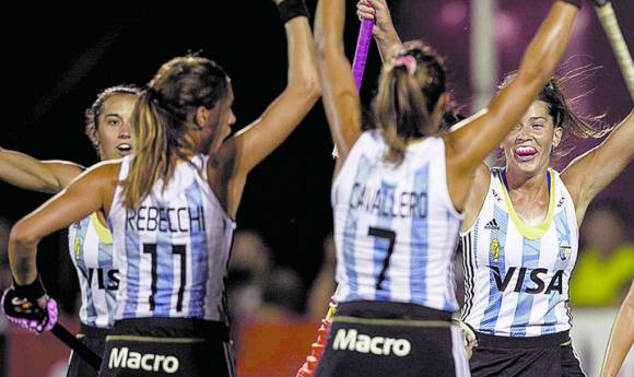 Las Leonas, con autoridad Las Leonas, con autoridad