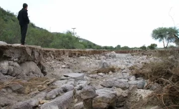 El drama de los habitantes de dos parajes de Valle Fértil casi aislados El drama de los habitantes de dos parajes de Valle Fértil casi aislados