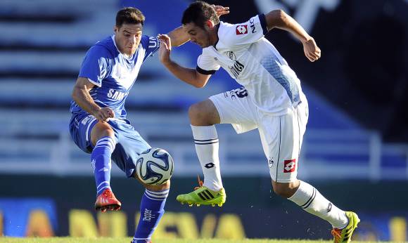 Quilmes pegó feo en Liniers Quilmes pegó feo en Liniers