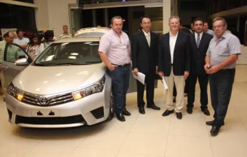 Señor González, con el nuevo Corolla Señor González, con el nuevo Corolla