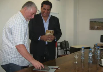 Presentaron libro en Pocito Presentaron libro en Pocito