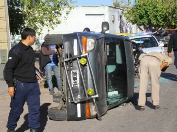 Capital: dos choques dejan tres personas lesionadas Capital: dos choques dejan tres personas lesionadas