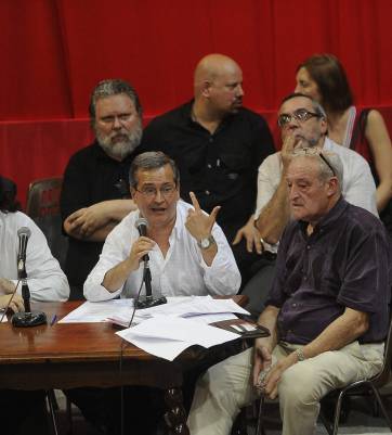 Fin de la novela: firman el acuerdo Fin de la novela: firman el acuerdo