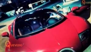 El nuevo chiche de Justine El nuevo chiche de Justine