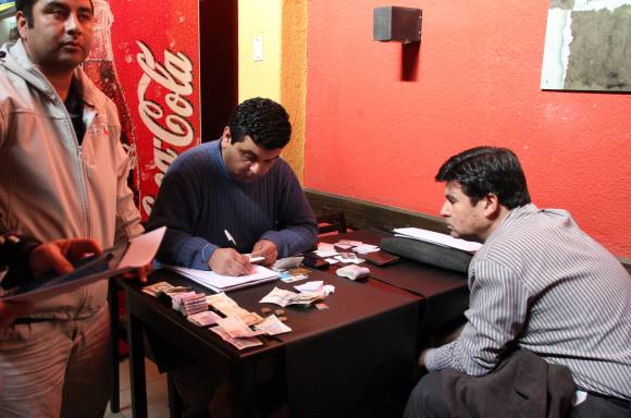 Contadores: a casi 1 año, no terminan de indagarlos Contadores: a casi 1 año, no terminan de indagarlos