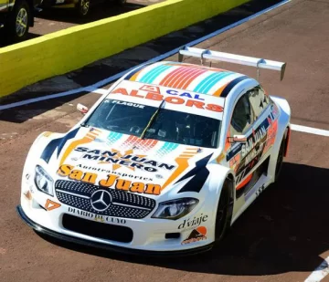 Flaqué larga tercero y Martín, más retrasado Flaqué larga tercero y Martín, más retrasado