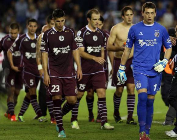 Lanús dejó todo en la altura de La Paz pero igual quedó eliminado Lanús dejó todo en la altura de La Paz pero igual quedó eliminado