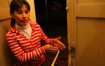 Salen a pasear y les llevan hasta una moto Salen a pasear y les llevan hasta una moto