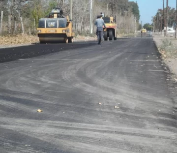 Pavimentan una calle estratégica Pavimentan una calle estratégica