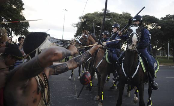 Brasilia, nuevo foco de manifestaciones Brasilia, nuevo foco de manifestaciones