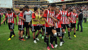 Estudiantes superó a Colón y quedó a uno del puntero Estudiantes superó a Colón y quedó a uno del puntero