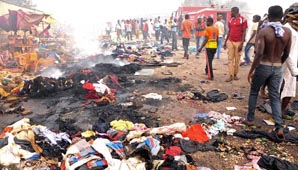 Estallaron dos coches bomba en Nigeria y hay 118 muertos Estallaron dos coches bomba en Nigeria y hay 118 muertos