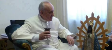 Llega a San Juan una imagen bendecida por Francisco Llega a San Juan una imagen bendecida por Francisco