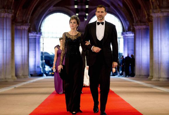 Un master con gran altura toma la posta de la Corona Un master con gran altura toma la posta de la Corona