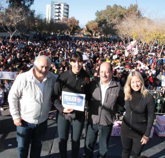 Sin moverse por el sorteo de las bicis y computadoras Sin moverse por el sorteo de las bicis y computadoras