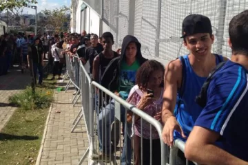 Largas colas para ver a la Selección Largas colas para ver a la Selección