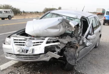 Tres heridos en un choque en ruta 40 Tres heridos en un choque en ruta 40