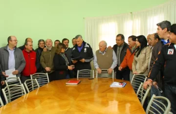 Gioja repite fórmula para la conducción partidaria Gioja repite fórmula para la conducción partidaria