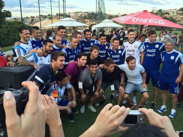 Tarde con familia y mucha cumbia Tarde con familia y mucha cumbia