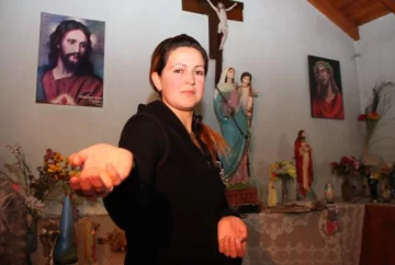 A 20 años, a Celia aún le piden que ayude a sanar A 20 años, a Celia aún le piden que ayude a sanar