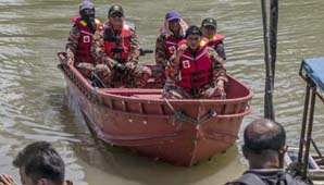 Se hundió un barco en Malasia: 2 muertos y 37 desaparecidos Se hundió un barco en Malasia: 2 muertos y 37 desaparecidos