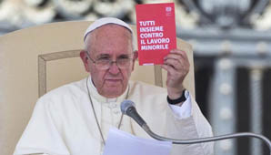 Francisco: “Los que venden armas, personas y explotan niños deberán rendir cuentas ante Dios” Francisco: “Los que venden armas, personas y explotan niños deberán rendir cuentas ante Dios”