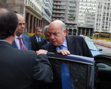 Cita con los buitres el lunes en Nueva York Cita con los buitres el lunes en Nueva York