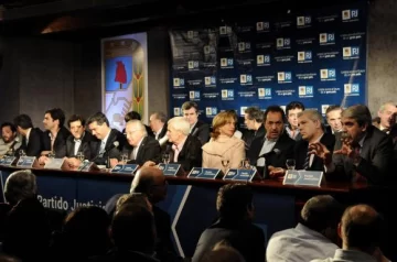 PJ: condena a buitres, respaldos para Amado PJ: condena a buitres, respaldos para Amado