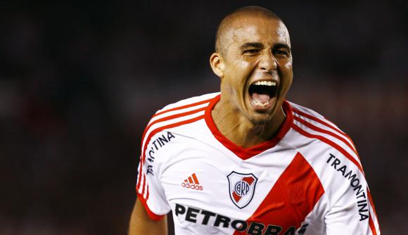 “Cavenaghi me borró” “Cavenaghi me borró”