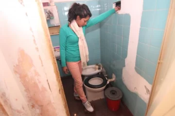 Por una obra de cloacas, el mal olor seguirá 3 meses Por una obra de cloacas, el mal olor seguirá 3 meses