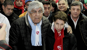 Hugo Moyano es el nuevo presidente de Independiente Hugo Moyano es el nuevo presidente de Independiente