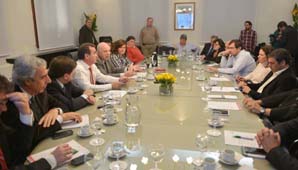 Agricultura analiza nuevas políticas en vitivinicultura por pedido de San Juan y Mendoza Agricultura analiza nuevas políticas en vitivinicultura por pedido de San Juan y Mendoza