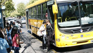 Estudian darle calles exclusivas a los colectivos en el microcentro Estudian darle calles exclusivas a los colectivos en el microcentro