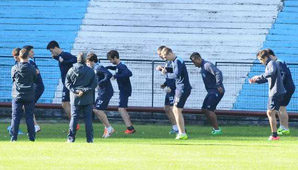 Cocca paró un probable equipo para enfrentar a San Martín Cocca paró un probable equipo para enfrentar a San Martín