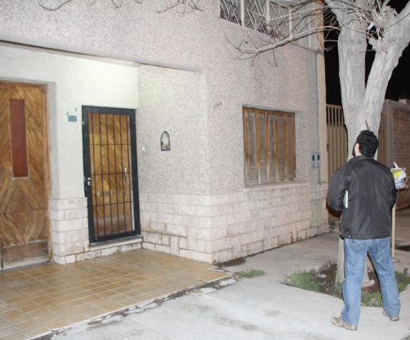 Tajean a anciano en su casa para robarle joyas y $5.000 Tajean a anciano en su casa para robarle joyas y $5.000