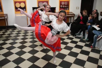 Una tarde con danza música y juguetes Una tarde con danza música y juguetes