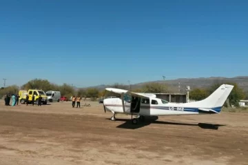 Hacen una pista para que aterricen cerca del hospital Hacen una pista para que aterricen cerca del hospital