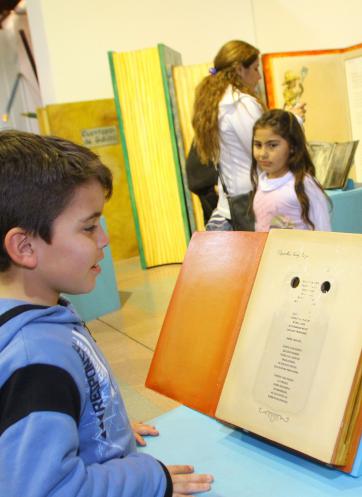 Manuelita se va a Albardón Manuelita se va a Albardón