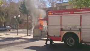 Por enésima vez prendieron fuego un contenedor de Capital Por enésima vez prendieron fuego un contenedor de Capital