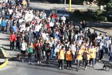 Entusiasmo joven por la paz Entusiasmo joven por la paz
